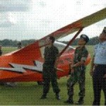 pesawat-latih-glider