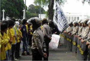 pengmanan-demo2