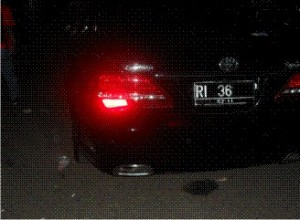 mobil-pejabat-di-gbk