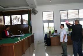 sidang-walhi-aceh-ladia-galaska