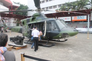 helikopter-bell-412EP-buatan indonesia