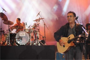 iwan-fals-konser-maiwanews-tiga