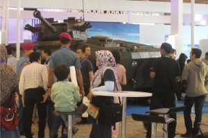 panser-badak-pindad-maiwanews-dua