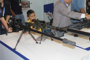 senapan-sniper-buatan-pindad-indo-defence-2014