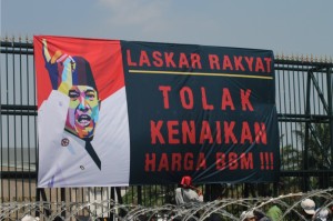 tolak-kenaikan-BBM-maiwanews