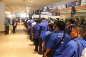 pemilik-suara-masuki-ruang-siadang-konres-PAN-maiwanews