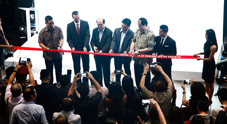 Pembukaan Showroom Porsche Centre Surabaya (Foto: Porsche)