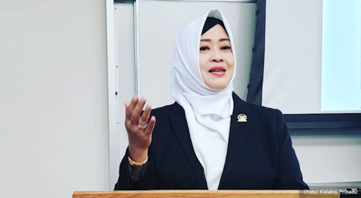 20200818-fahira-idris