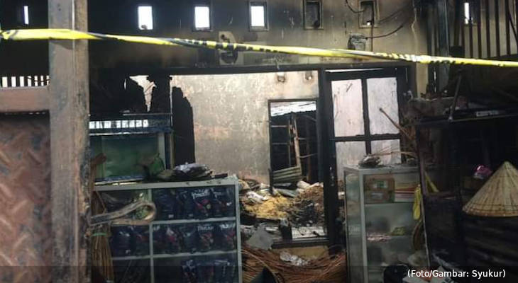 20210818-pasar-rappokaleleng-gowa-terbakar
