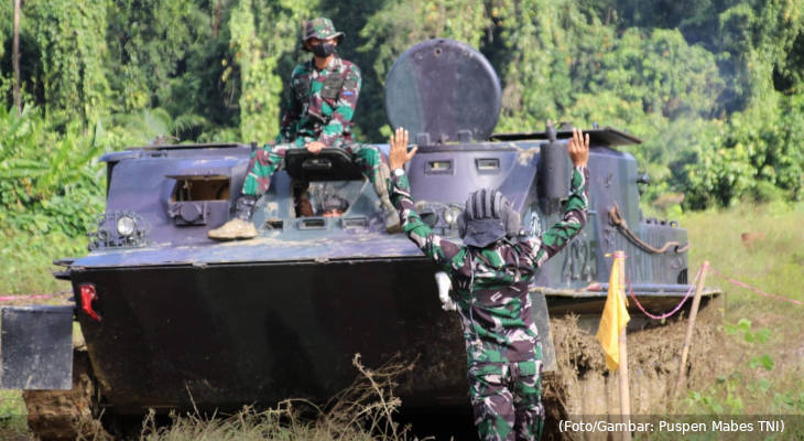 20210818-prajurit-pasmar-3-tni-latihan-kemudi-ranpur