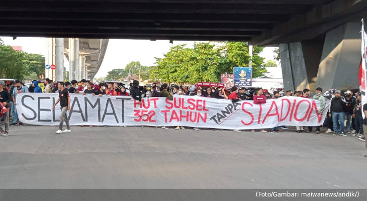 20211022-demo-suporter-psm-tuntut-pemkot-bangun-kembali-stadion-mattoangin