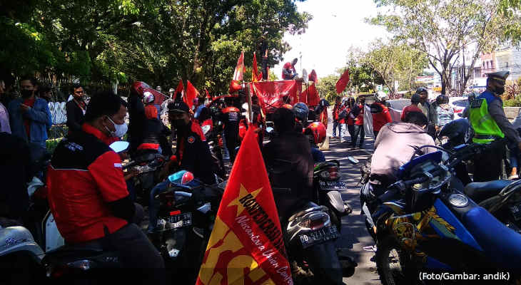 20220428-ksn-sulsel-demo-jelang-hari-buruh-28apr2022