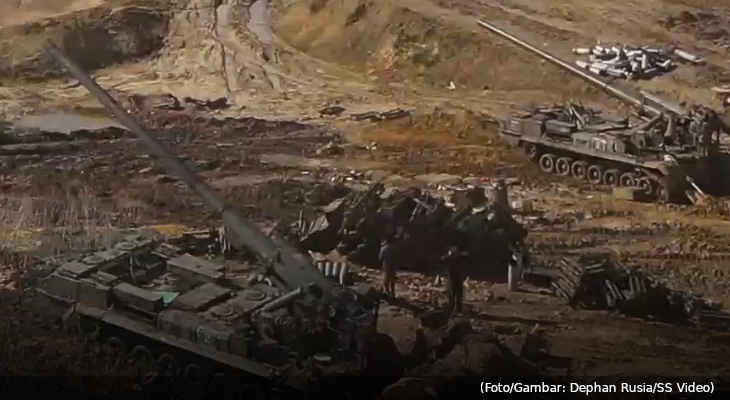 20220504-artileri-rusia-siap melepaskan-tembakan-4mei2022