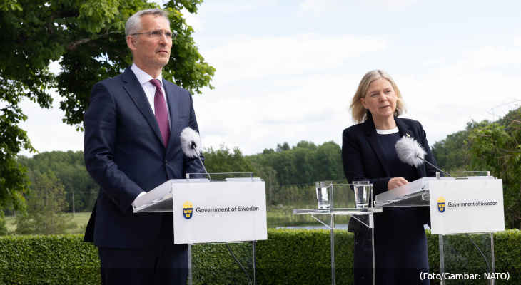 20220614-jens-stoltenberg-dan-magdalena-andersson-di-harpsund-swedia-13jun2022-waktu-setempat