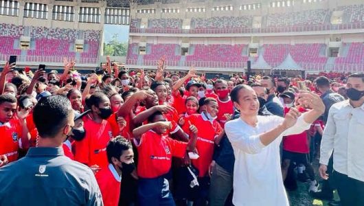 Presiden Luncurkan Akademi Sepak Bola Papua di Jayapura
