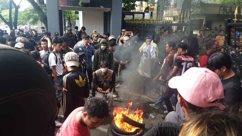 demo aliansi peduli mattoangin