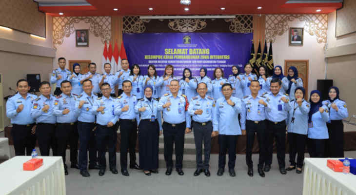Foto bersama Kanwil Kemenkuham Jatim dan Kalteng