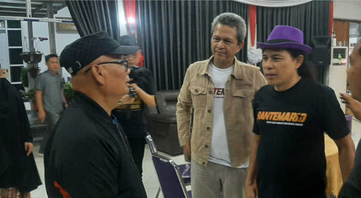 2023_06_22 Bupati Enrekang Muslimin Bando menerima Kru Film Rantemario di Rumah Jabatan